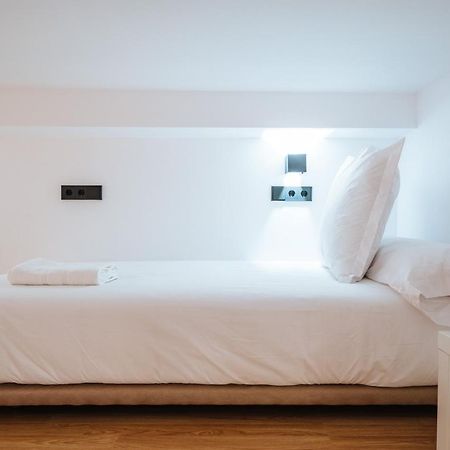 סביליה Apartamentos Montevideo 6 מראה חיצוני תמונה