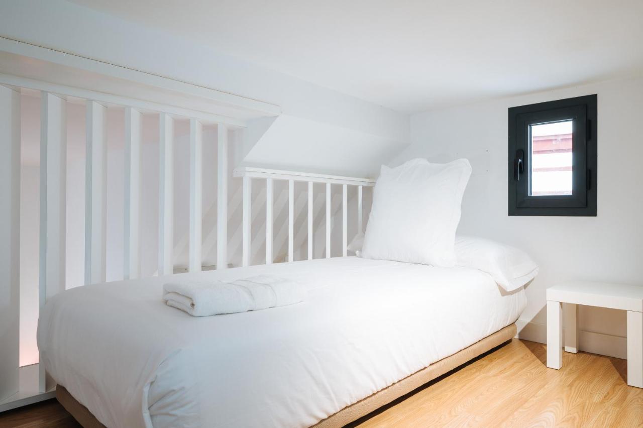 סביליה Apartamentos Montevideo 6 מראה חיצוני תמונה