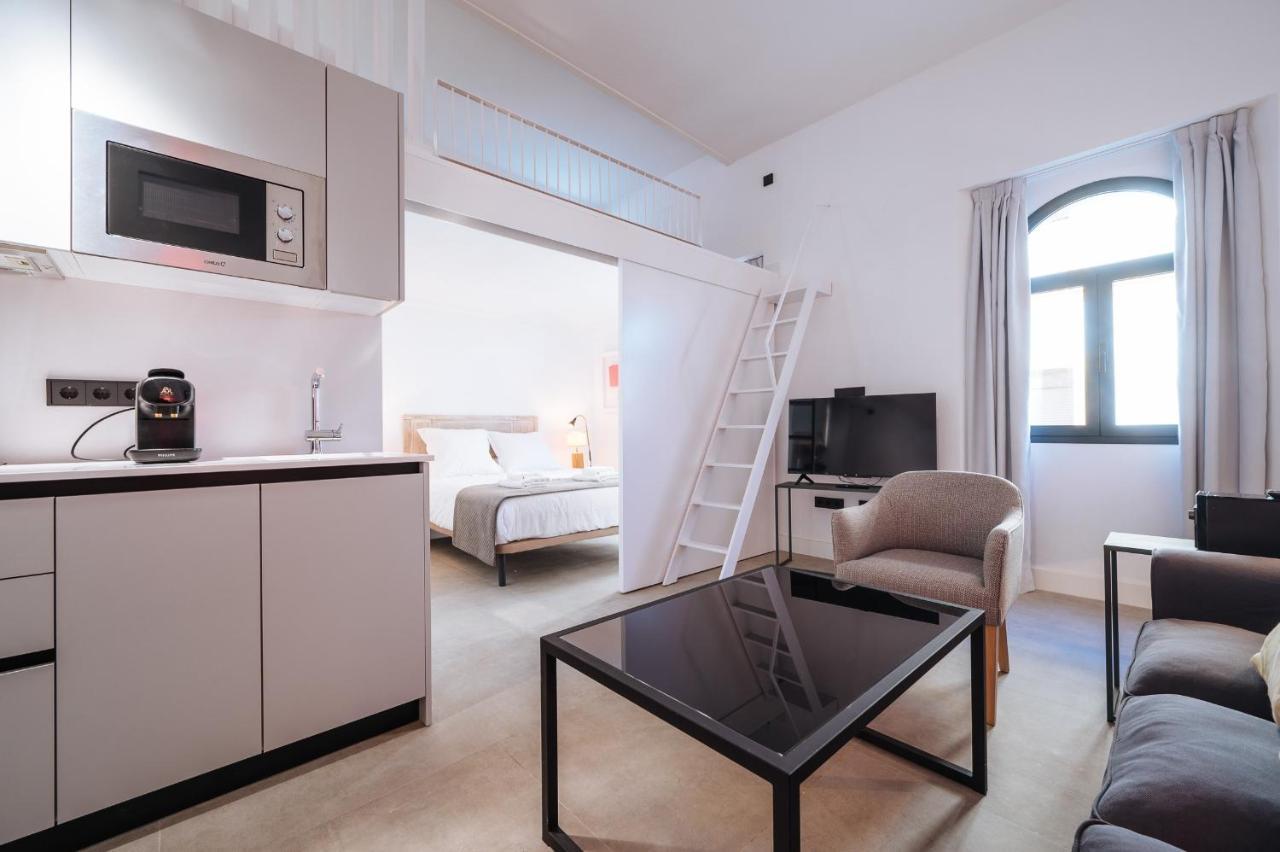 סביליה Apartamentos Montevideo 6 מראה חיצוני תמונה