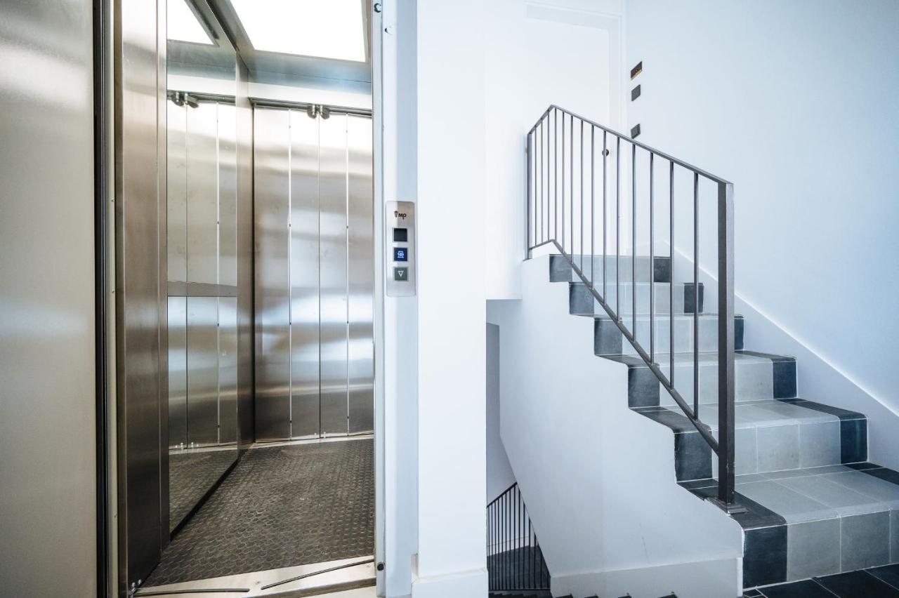 סביליה Apartamentos Montevideo 6 מראה חיצוני תמונה