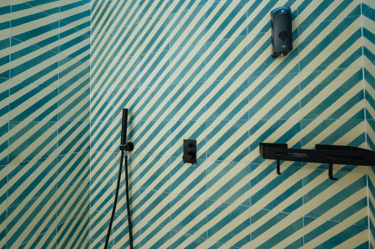 סביליה Apartamentos Montevideo 6 מראה חיצוני תמונה